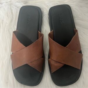 Bass Brown Leather Criss Cross Strap Contemporary Minimalist Slides Sandals 8